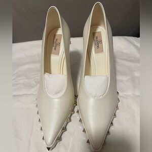 Valentino Garavani 100mm Rockstud Pumps